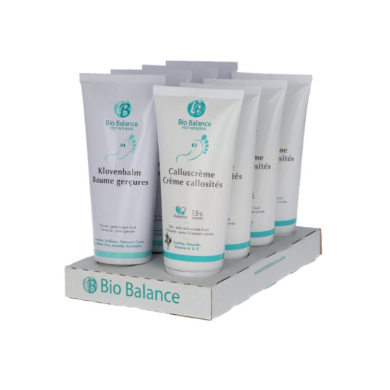 Display met een mix van Bio Balance Eeltcrème en Klovenbalsem 8x75ml